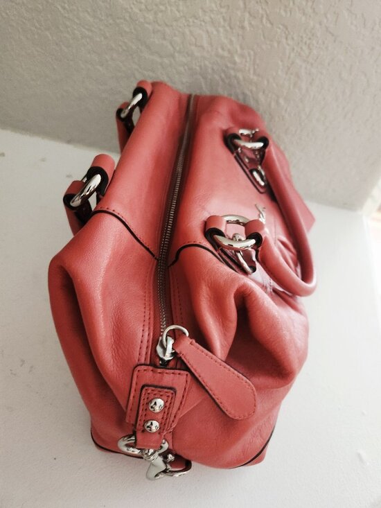 Euc Coach Ashley Coral Leather Shoulder Bag Purse